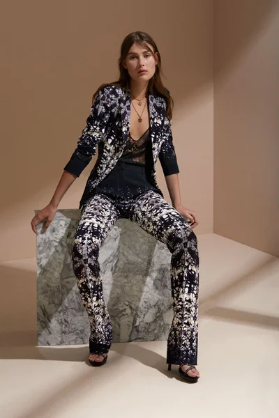 Look 19